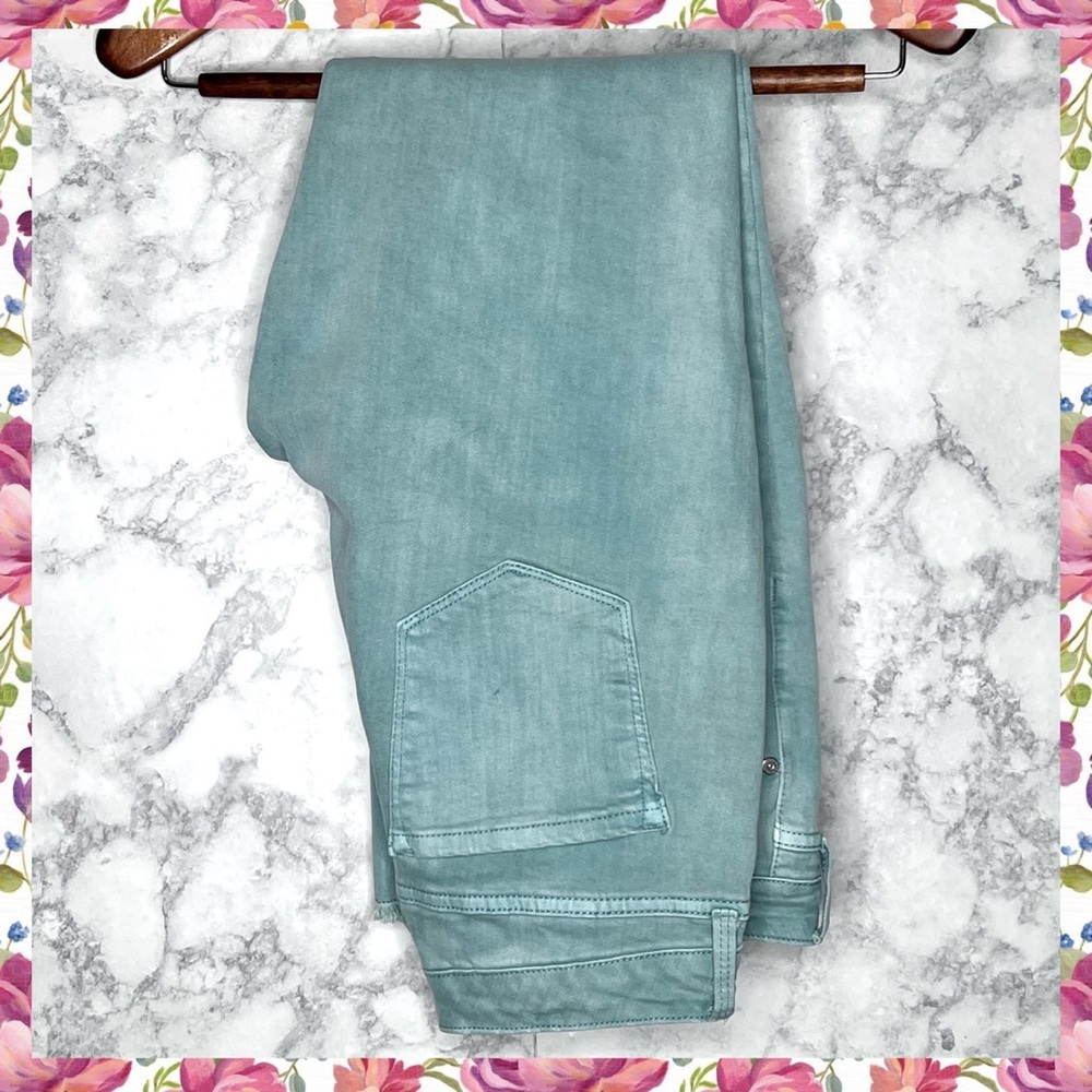 Nine West Pastel Mint Green Skinny Ankle Gramercy Raw Hem Jeans Women’s 8